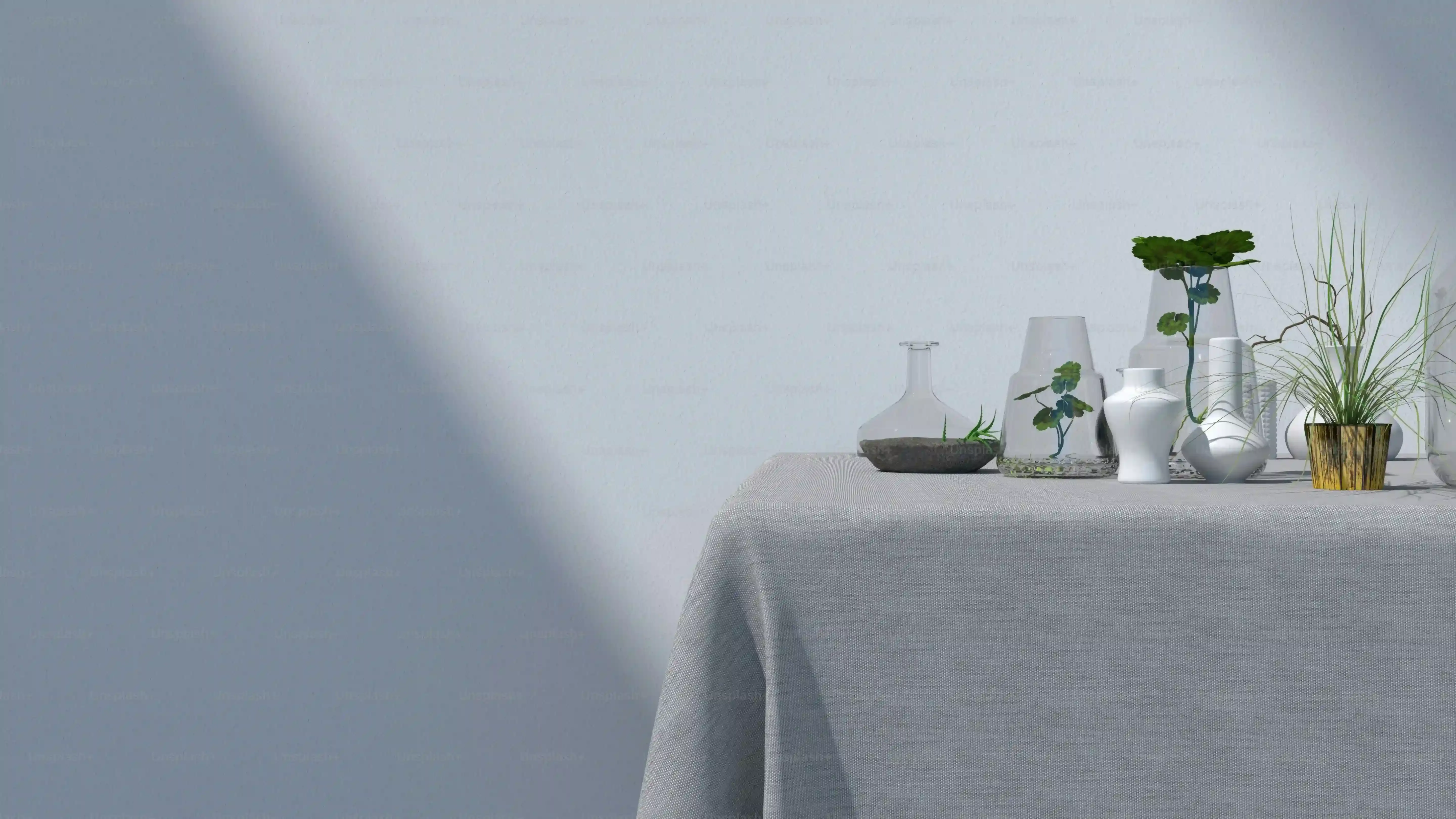 ハーブの寄せ植えを元気に育てるお手入れのコツ